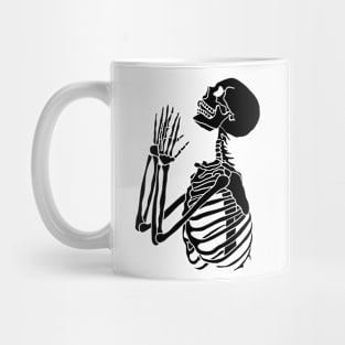 praying skeleton, halloween Mug